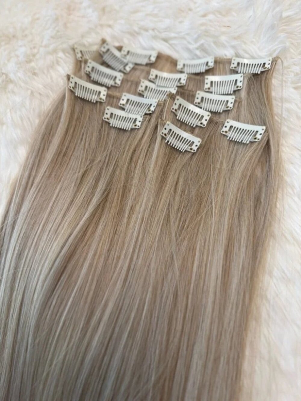 Luxurious Blonde with Highlights long Hair Extensions 24 In- Human hair Blend Ne